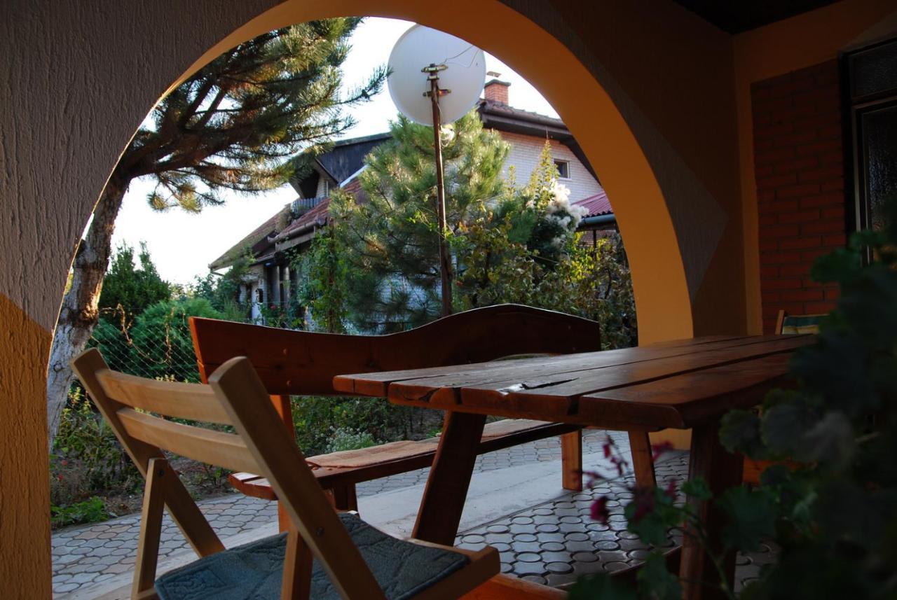 Vila Verona Sobe Palic Exterior photo