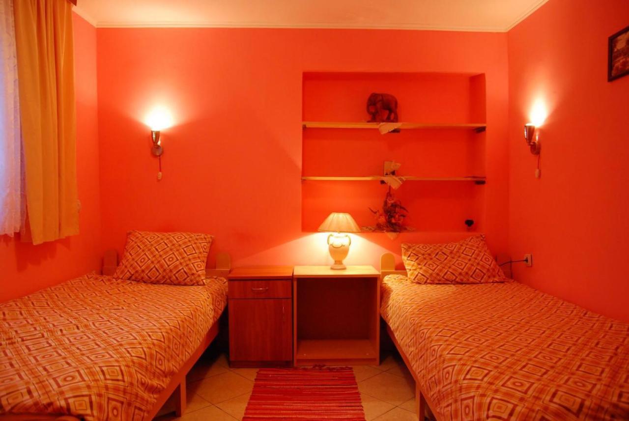 Vila Verona Sobe Palic Exterior photo